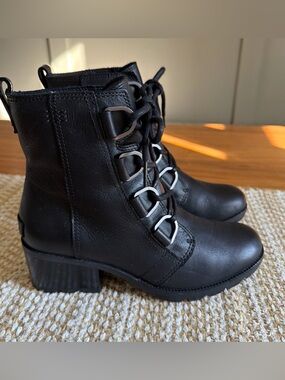 Sorel Black Lace-Up Leather Ankle Booties with Block Heel